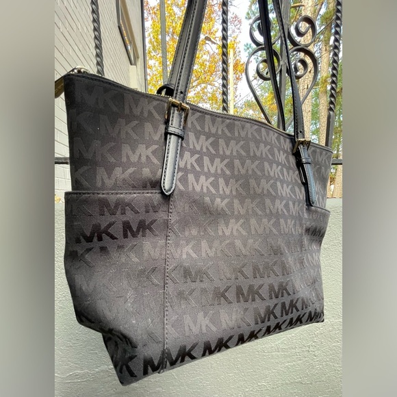 MICHAEL KORS BAG,Michael Kors Black Monogram Handbag - Picture 17 of 17